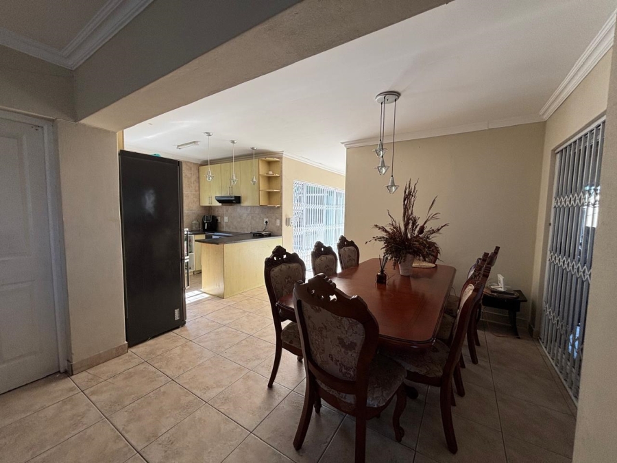 To Let 4 Bedroom Property for Rent in Vredelust Western Cape